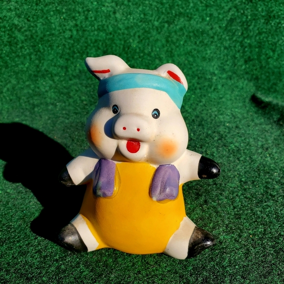 VTG Piggy Bank Hand Painted Smiling Happy Piggy Ceramic 4"x5" Sweatband Towel - Picture 7 of 10